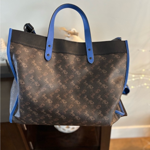 Large Coach Tote UEC
Brown with Blue - Picture 6 of 11